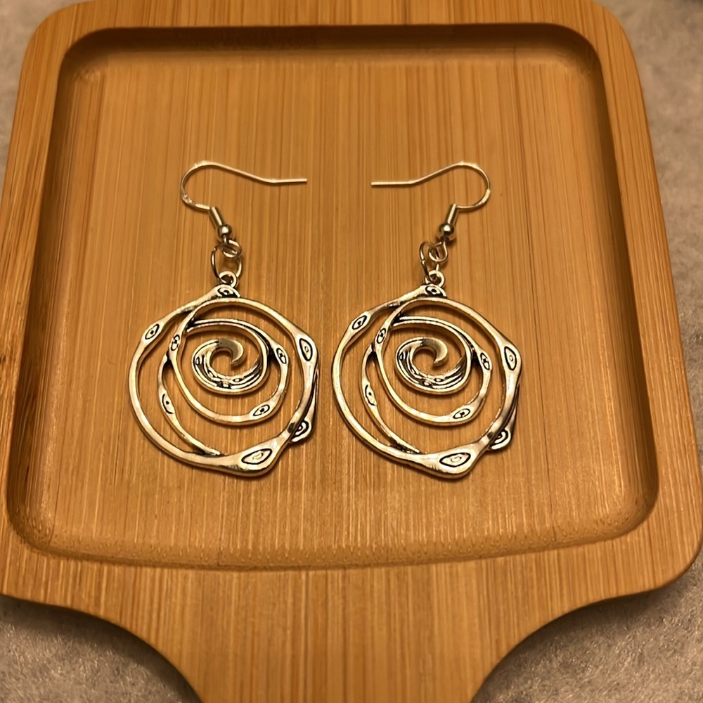 Spiral 🌀 Design Silver Tone Earrings